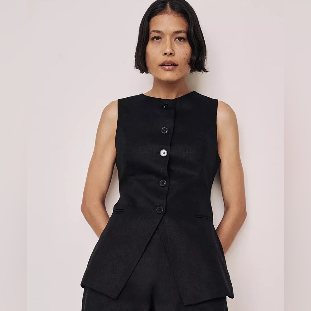 NWT Aritzia Wilfred regal linen vest